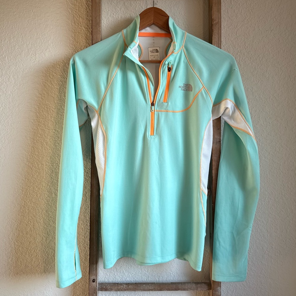 The North Face 1/2 Zip Flash Dry Base Layer sz: Small